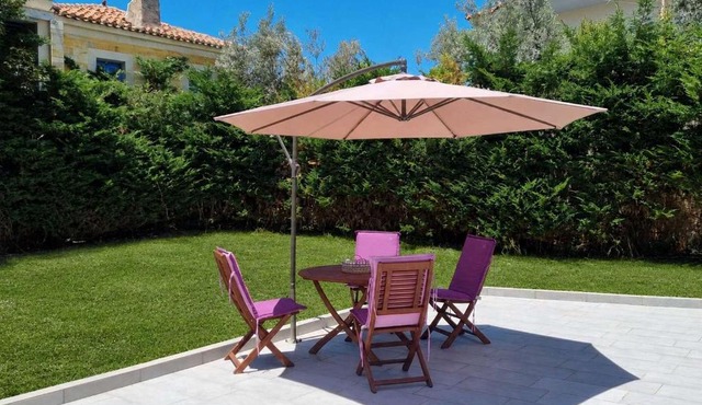 Aithra Garden House - Modern Stay near Mycenae in Midhéa