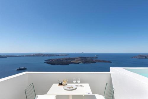 Akra Suites & Spa in Imerovigli