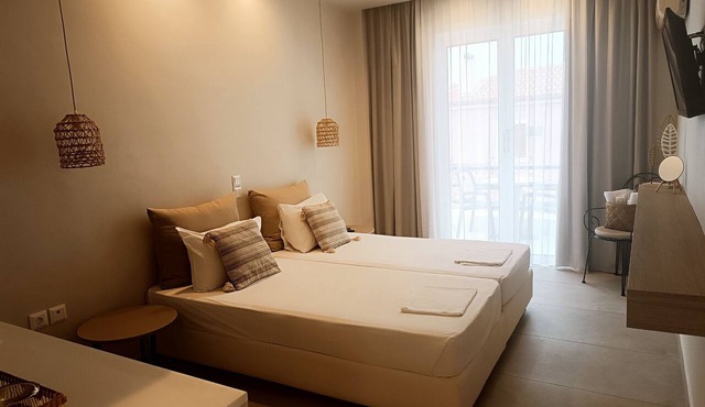 Akrogiali Hotel