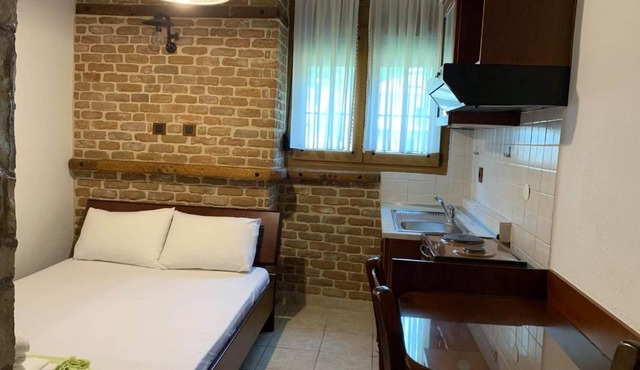 Alexandros in Kato Loutraki