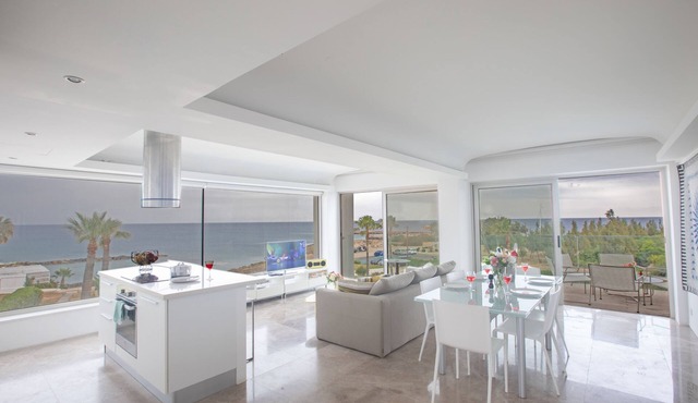An apartment that sleeps 5 guests in 2 bedrooms in Protaras