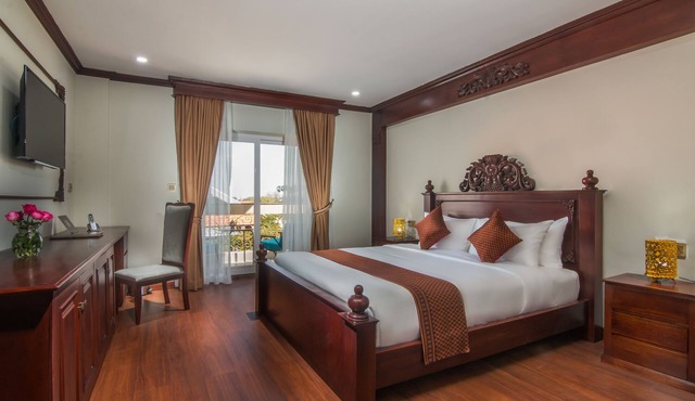 Anachak Angkor Suite