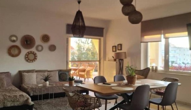 Anemoessa ~ Seaside retreat with balcony and view in Korinthos