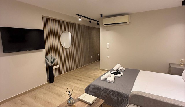 Antonio Airport Loft-FREE AIRPORT SHUTLE in Markopoulo Mesogeas
