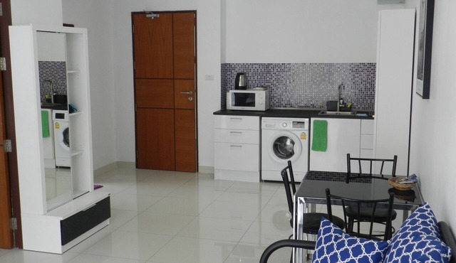Apartment 1 bedroom + living room.