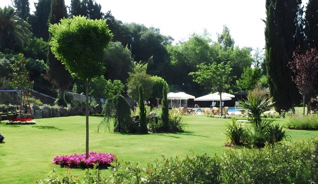 Apartment 'Corfu Club Junior Suite' with Shared Pool, Wi-Fi and Air Conditioning in Corfu