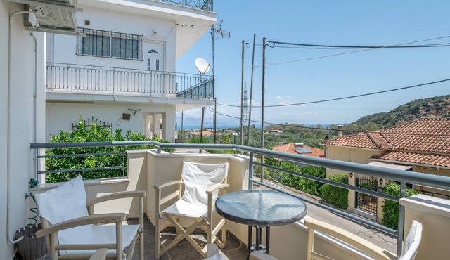 Apartment 'Family Home' with Sea View, Wi-Fi and Air Conditioning in Agios Konstantinos