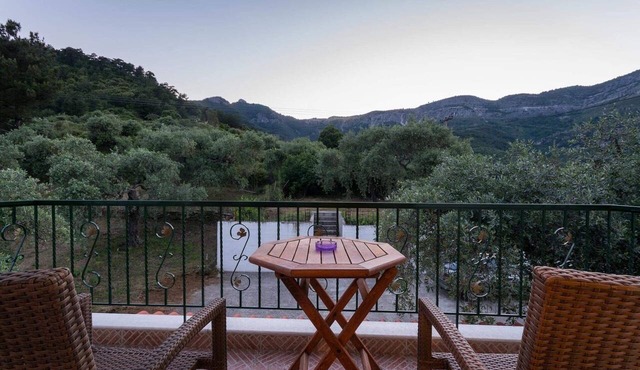 Apartment 'Green Bay House Thassos' with Wi-Fi and Air Conditioning in Κοίνυρα