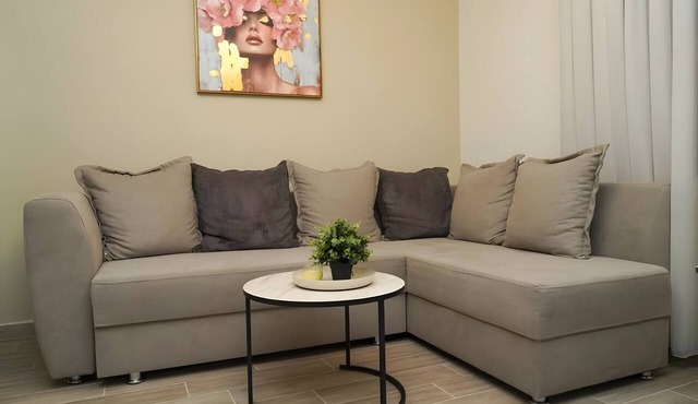 Apartment 'Mareli Litochoro Luxury' with Mountain View, Wi-Fi and Air Conditioning in Λιτόχωρο