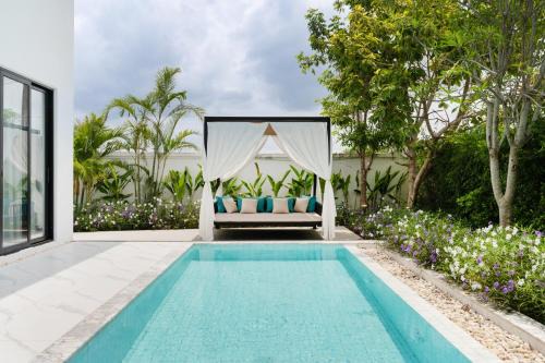 Argo Pattaya Resort and Villas