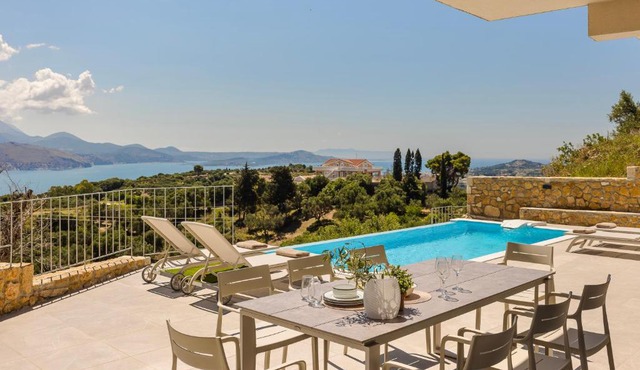 Arsinoe Villa in Lixouri