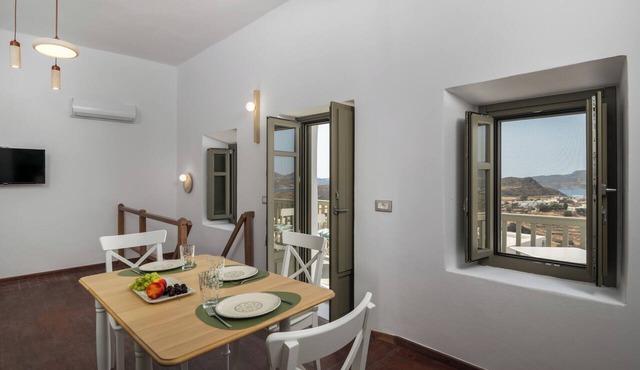 Astraea Traditional House in Milos Island