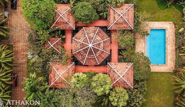 Athakon House - Exclusive Traditional Style 7 Bedrooms Villa
