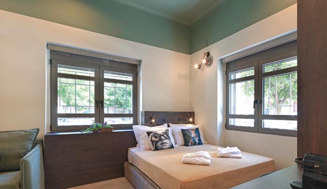 Athens City Center Courtyard Suites