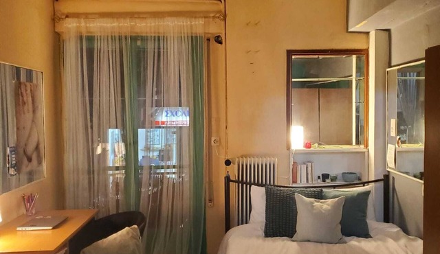 Athens urban retreat close to Athens antiquities and Akropolis