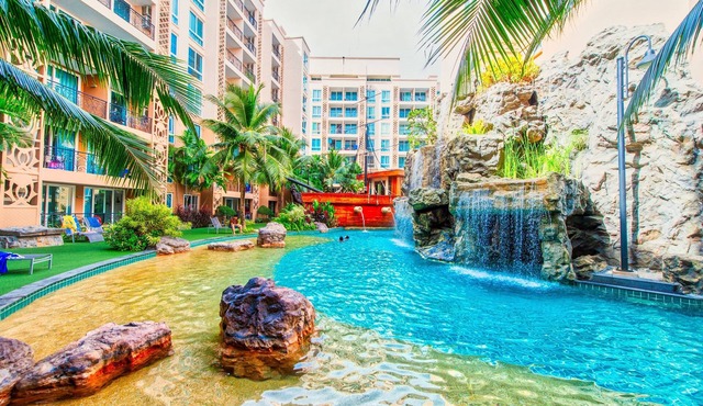 Atlantis Residence - Huge Saltwater Waterpark, Gym & Kids Playground - Free Parking