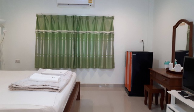 Baan Rimnam Resort