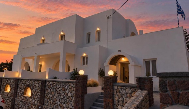 Babis Hotel in Karterados