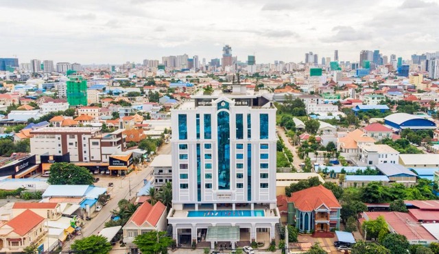 Ban Ban Hotel