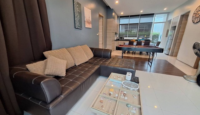Beachtown2 Cha-Am Private Poolvilla from beach2km