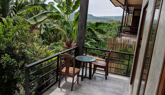 Beautiful Ground Floor 1-Bed Apartment 600m from the Beach
