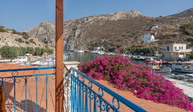 Bed and Breakfast 'Room No 10' with Sea View, Wi-Fi and Air Conditioning in Kalymnos