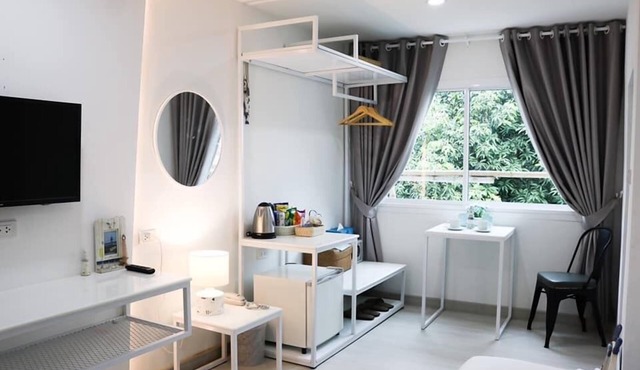 Bed by Boat Hotel & Apartment in Nonthaburi