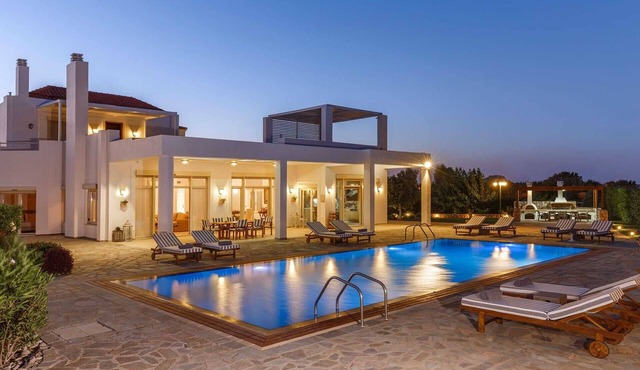 Belvedere Beachfront Villa in Afandou in Rhodes
