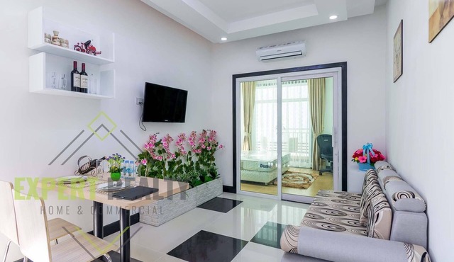 Brand new apartment in the center of town