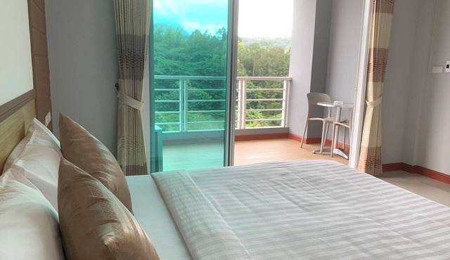 Breezehill Khao Kho Hotel