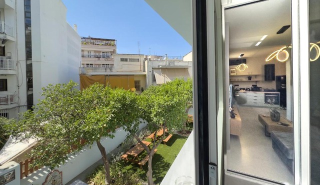 Callisto Family Apartment for 6 near Acropolis & Philopappou
