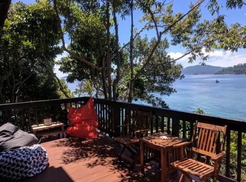 Cashewnut Cove in Ko Lipe