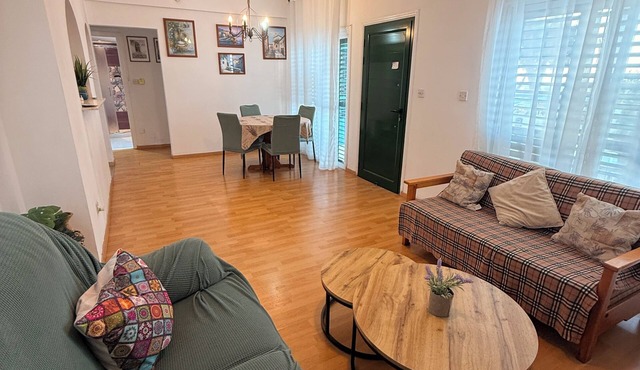 Charming Ground-Floor Apartment with Pool & Tennis Court ,Ikaria Village, Paphos in Paphos