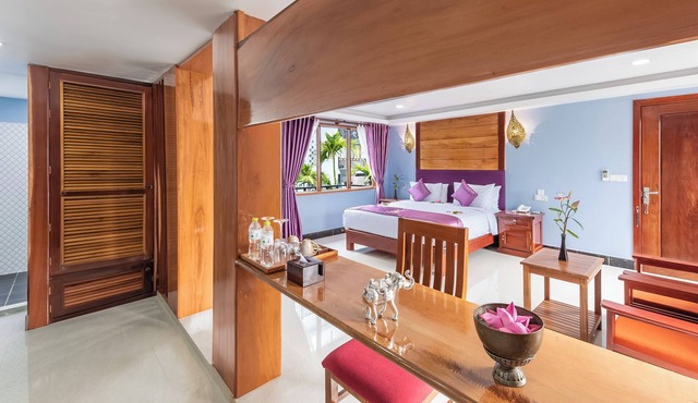 Cheata Residence