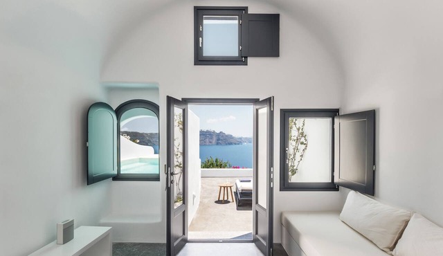 Chelidonia Luxury Suites - Adults Only in Santorini