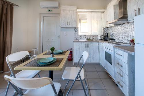 Christina Apartments 1 in Souda