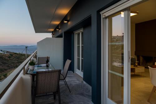 CHROMA Lodge Rafina in Athens