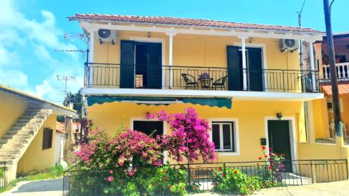 Chrysa apartment in Corfu
