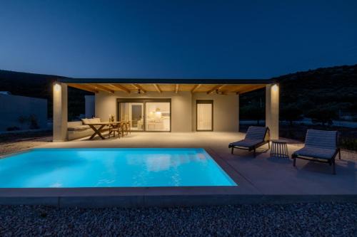 Citrus Villa with Pool and Sea View near Nafplio in Nafplio