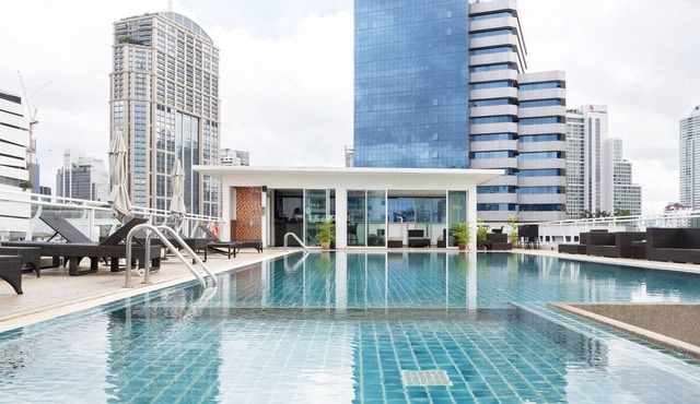Clover Haus near BTS Phrom Phong 5 mins away