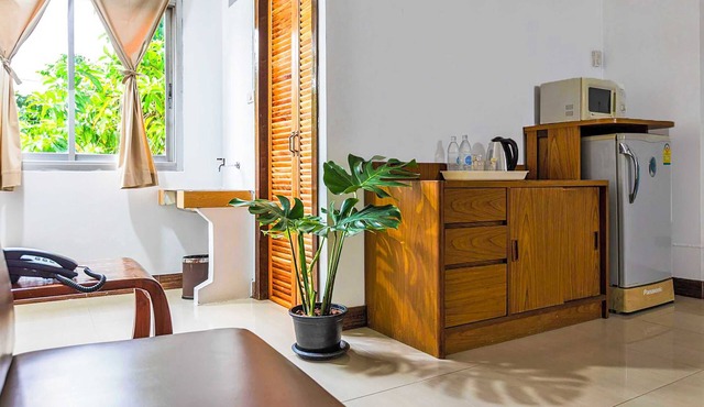 Collection O Howard Square Boutique Hotel