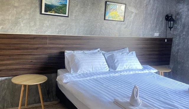 Come Moon Loft Hotel