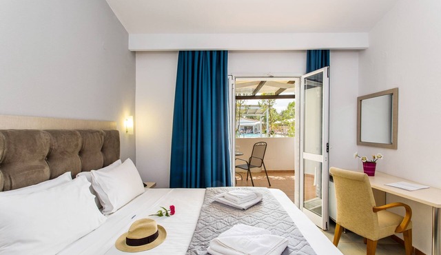 Coral Blue Beach Hotel in Polygyros