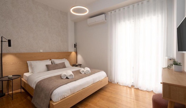 Deluxe 4 Bedrooms Apartment in Athens Center in Athens