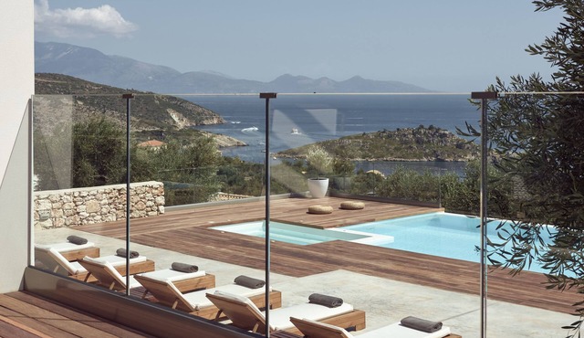 Deluxe Private Villa with infinity Pool in Ζακύνθος