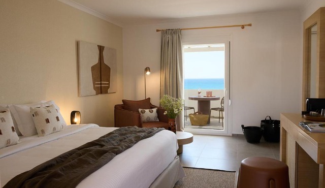 Domotel Milos in Provatas