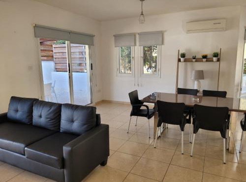 ELeAN VILLA in Paphos