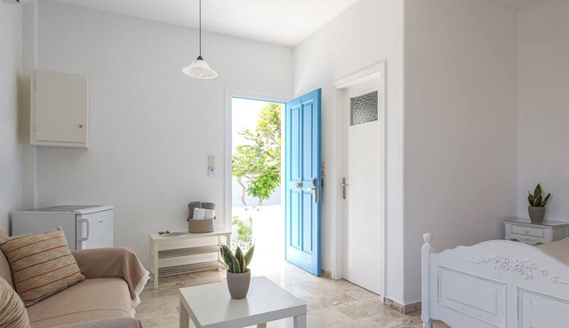 Eleana Studios in Paros