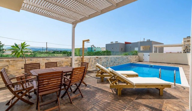 Elmara Lux Seaside Villa 1, Private Pool in Crete in Kokkinos Pirgos