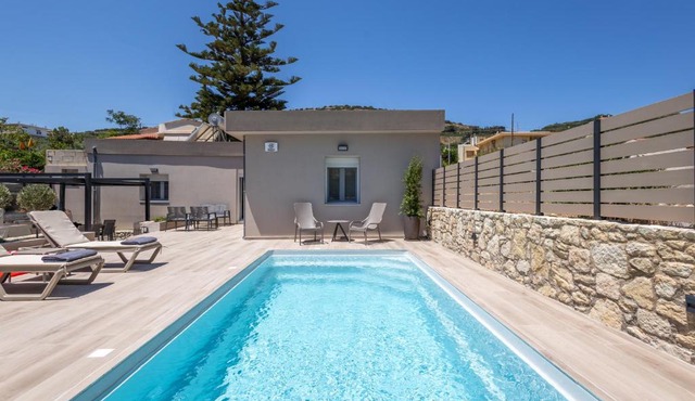 Eltynia Luxury Villa in Kounávoi